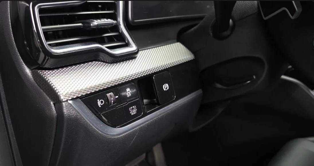Kia Sportage Hybrid 4WD , снимка 15 - Автомобили и джипове - 54594972