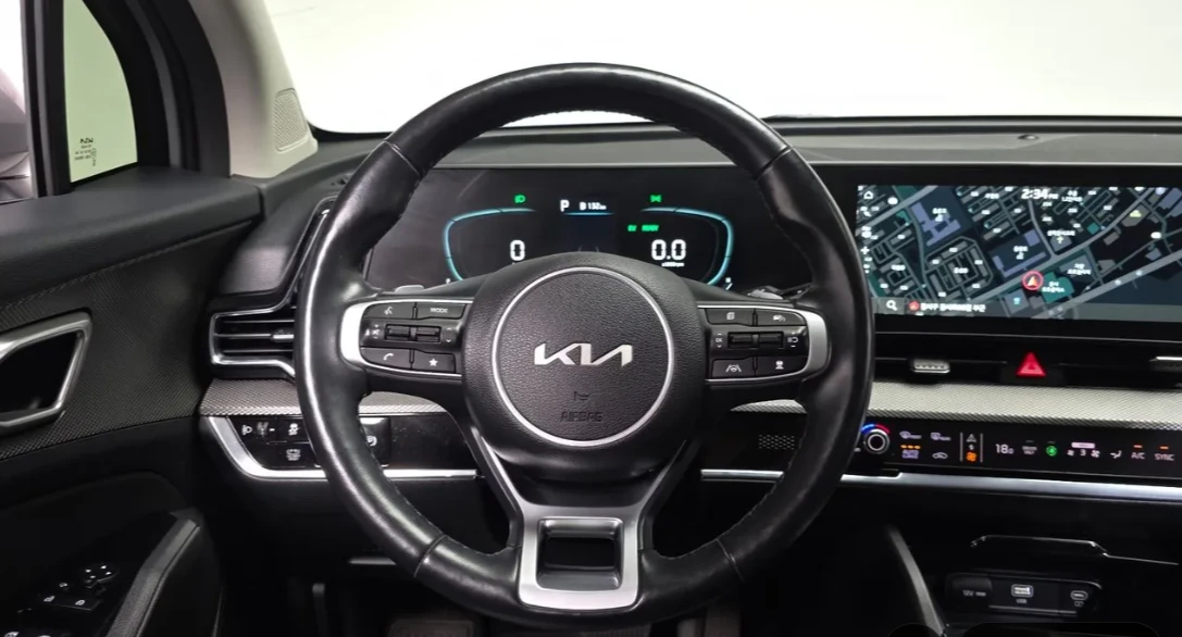 Kia Sportage Hybrid 4WD , снимка 13 - Автомобили и джипове - 54594972