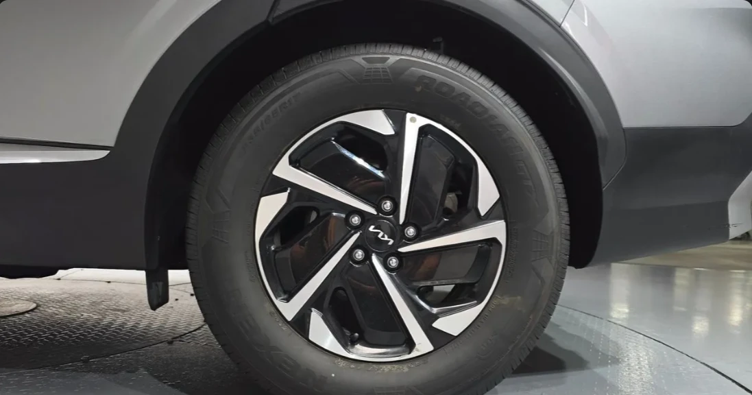 Kia Sportage Hybrid 4WD , снимка 6 - Автомобили и джипове - 54594972
