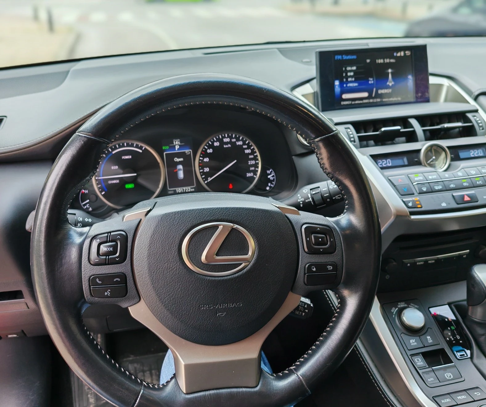 Lexus NX 300h BLACK EDITION, снимка 6 - Автомобили и джипове - 54593944