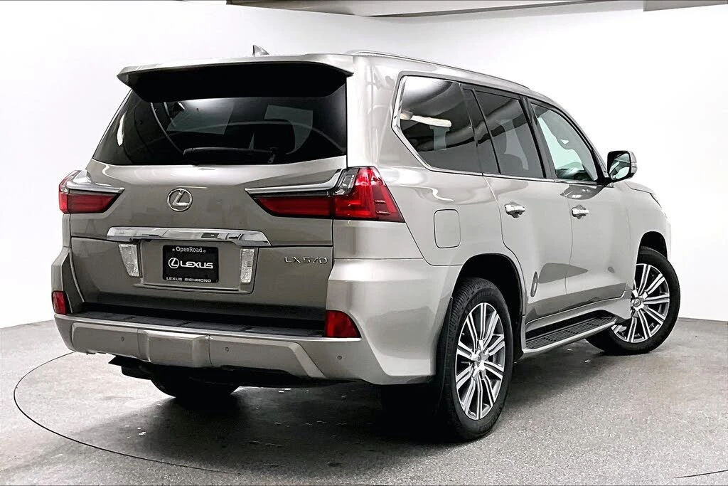 Lexus LX 570 MARK LEV* DISTRONIC* ОБДУХВАНЕ* 360 КАМЕРИ* ШИБИДА, снимка 4 - Автомобили и джипове - 54725272