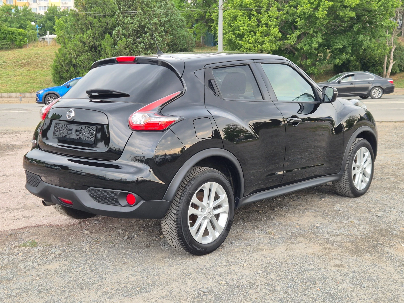 Nissan Juke 1.2i 115кс, снимка 5 - Автомобили и джипове - 54774932