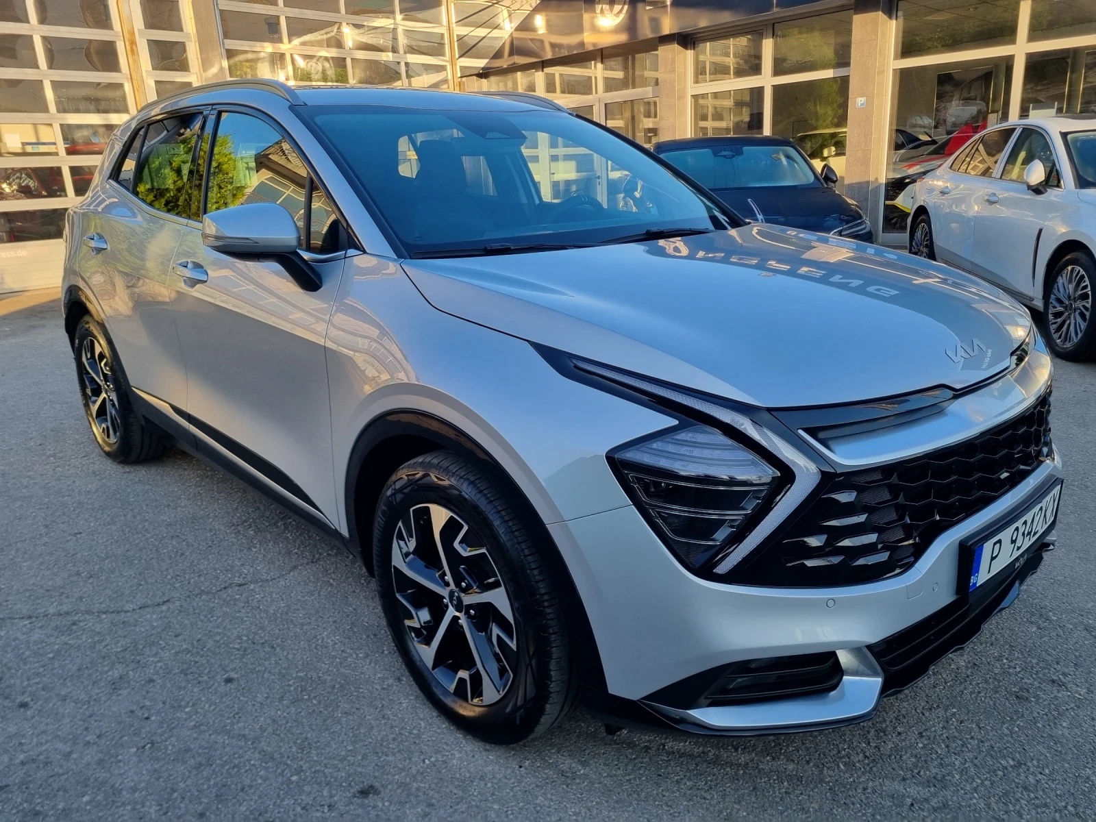 Kia Sportage 1.6 T-GDI, 39440 км, снимка 2 - Автомобили и джипове - 55873934