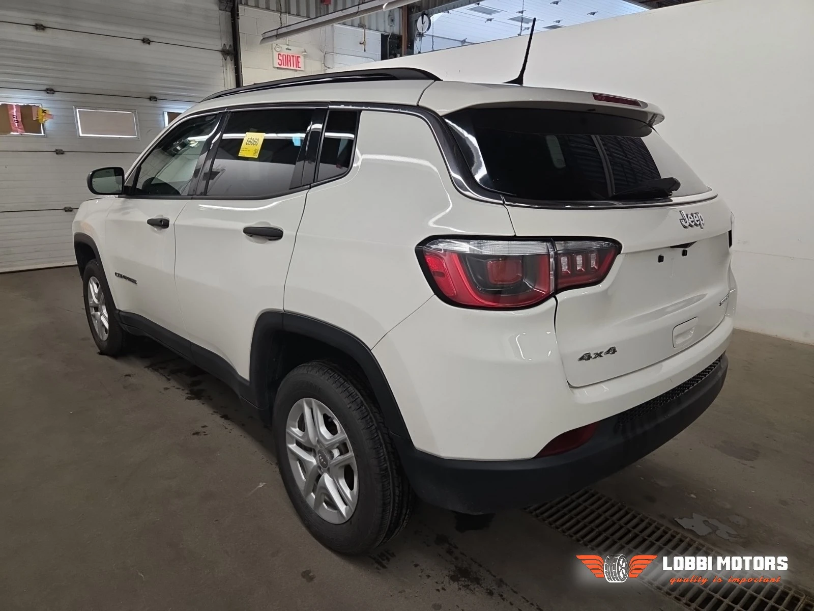 Jeep Compass, снимка 4 - Автомобили и джипове - 55928644