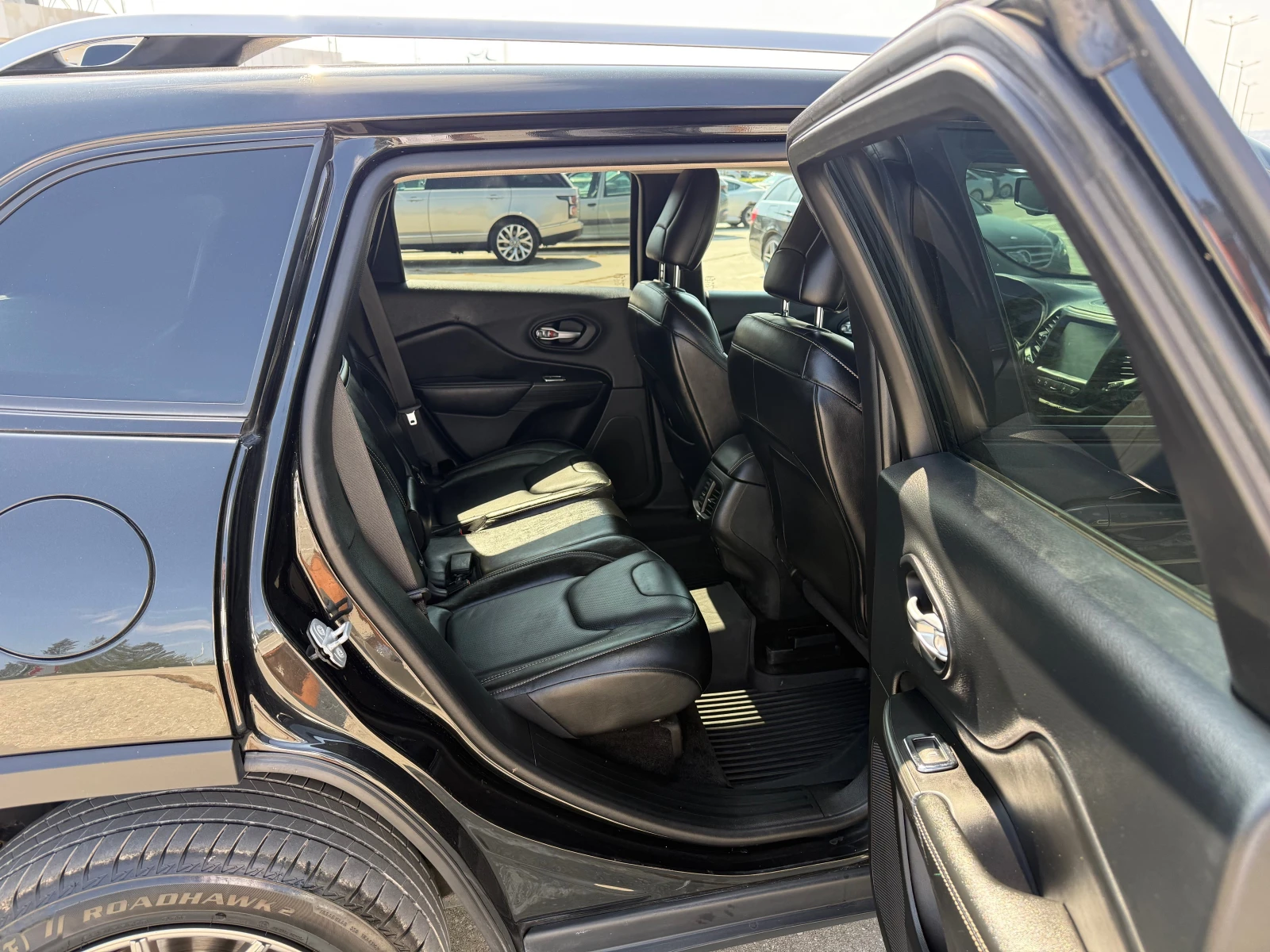 Jeep Cherokee 3.2, снимка 11 - Автомобили и джипове - 55942902