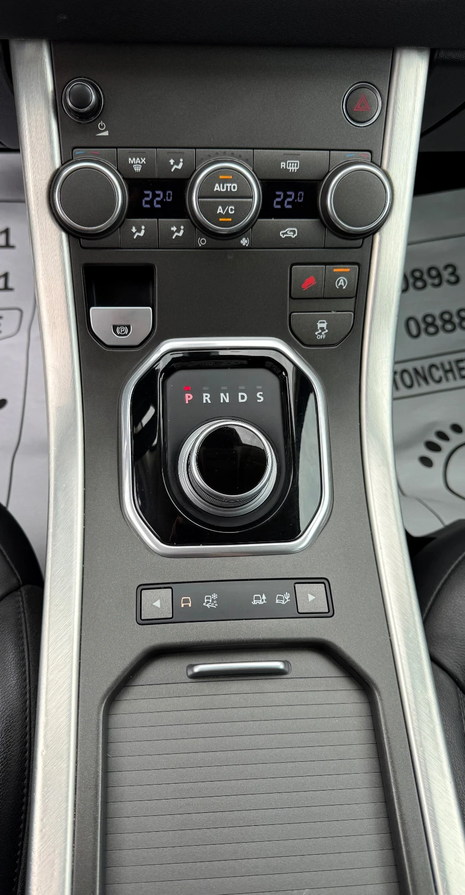 Land Rover Range Rover Evoque 2.0-d-176.000km-РЕАЛНИ-LED-XENON-NAVI-TOP-NEW, снимка 11 - Автомобили и джипове - 56044868