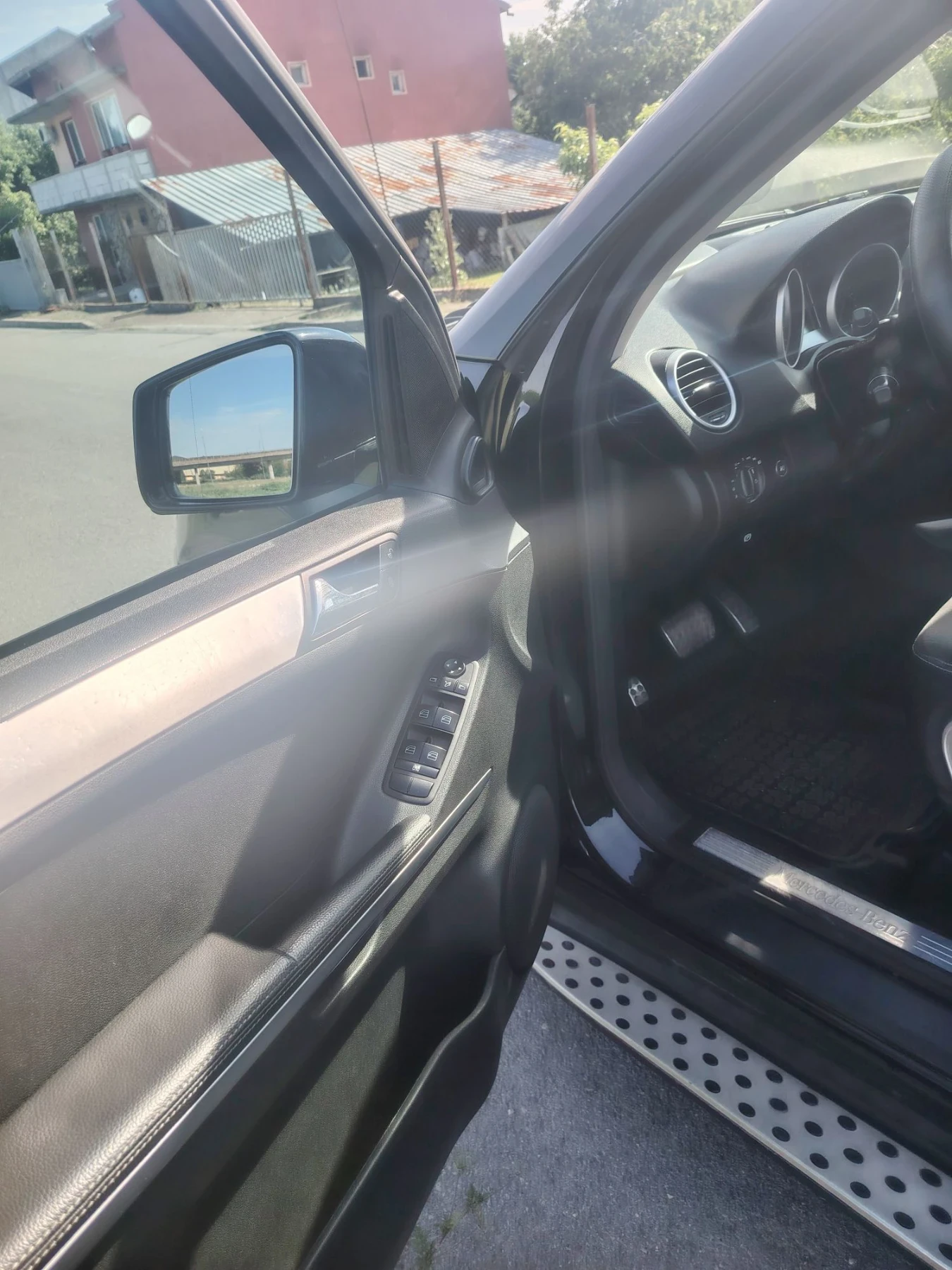 Mercedes-Benz ML 320, снимка 12 - Автомобили и джипове - 56465536