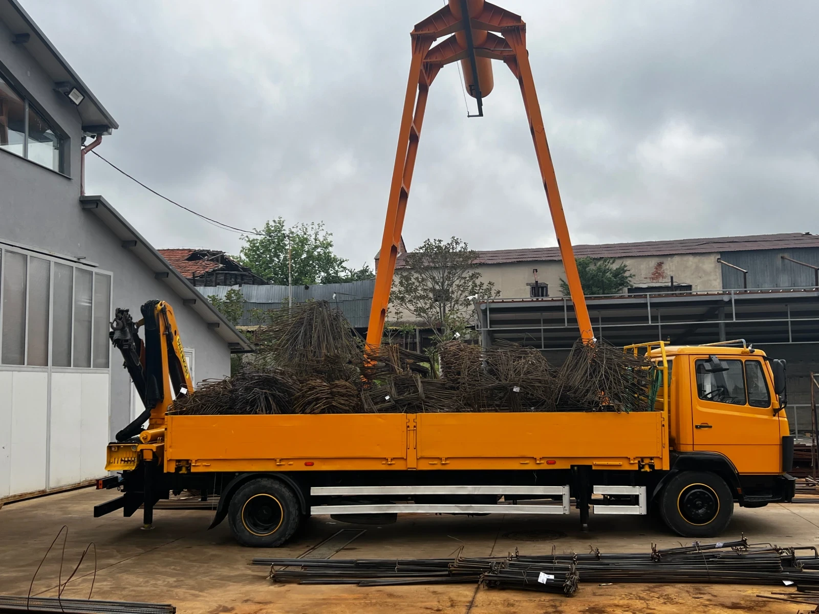 Mercedes-Benz 1317 Kran palfinger 11.000, снимка 3 - Камиони - 55320926