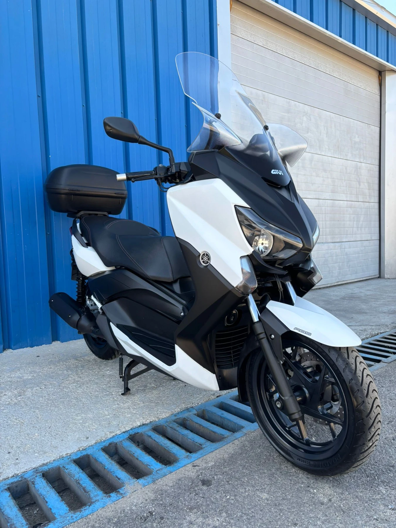 Yamaha X-max 250i ABS - изображение 2