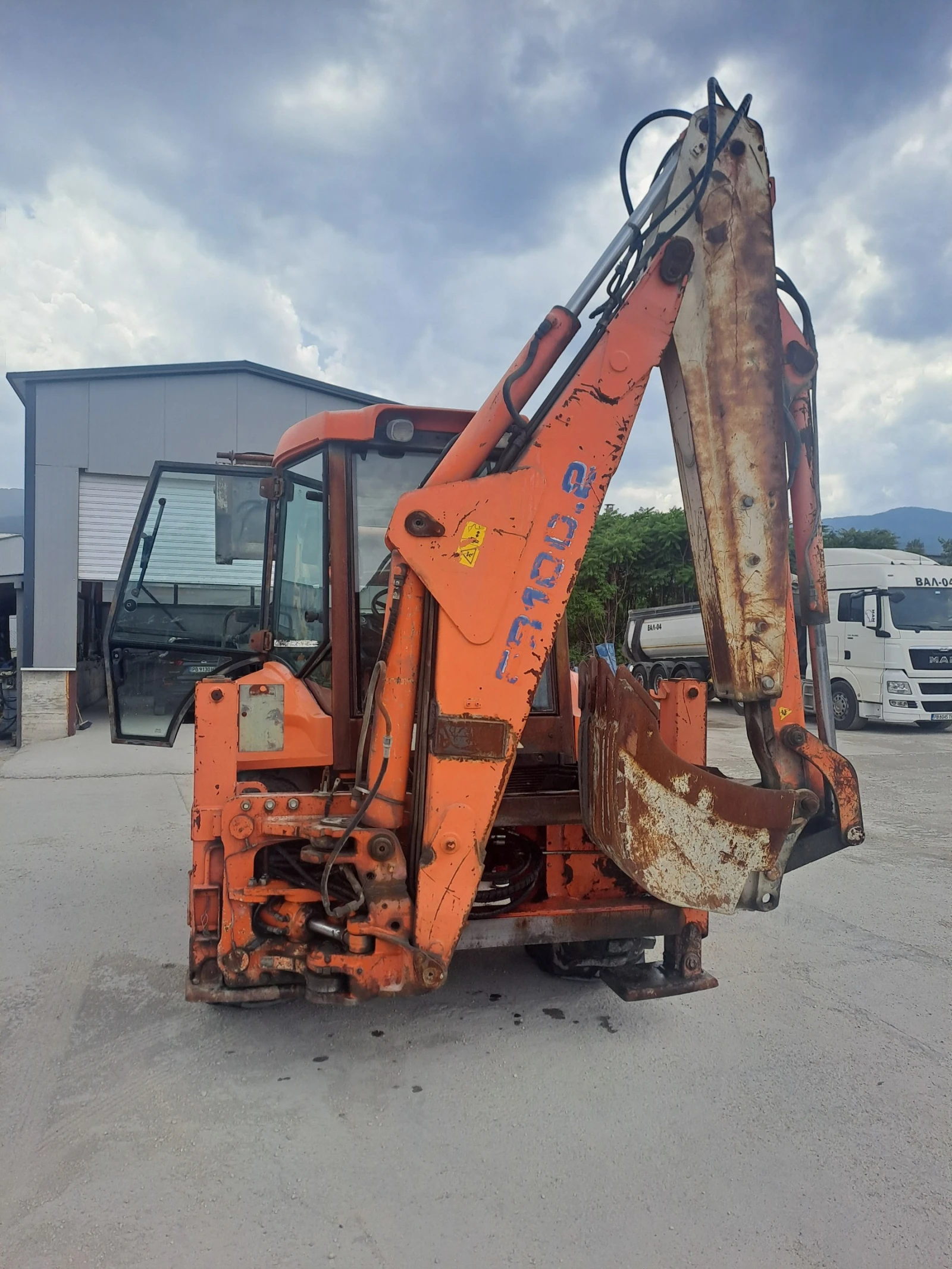 Багер FIAT Hitachi, снимка 3 - Индустриална техника - 54111285