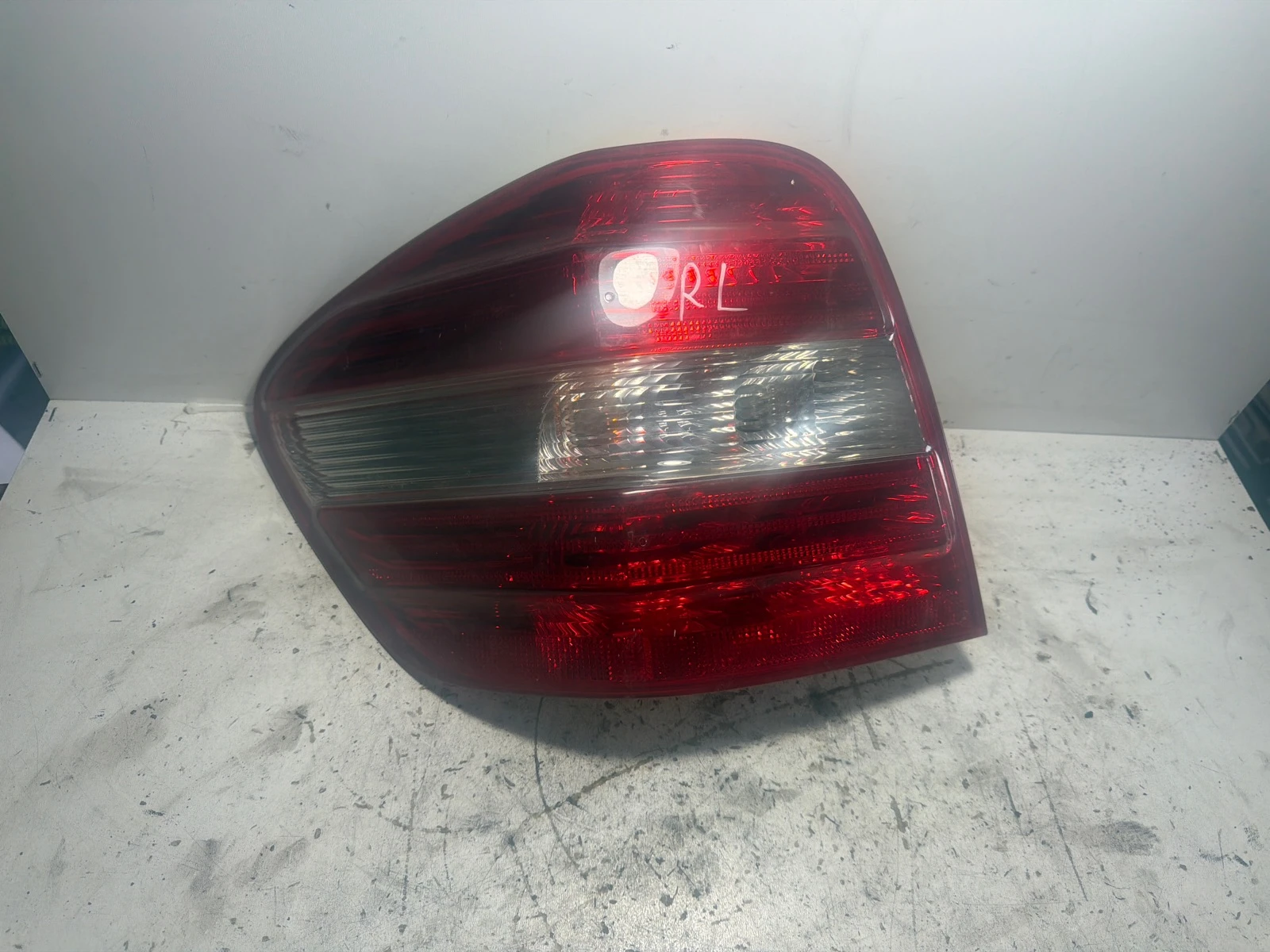 стоп ляв външен  Mercedes ML