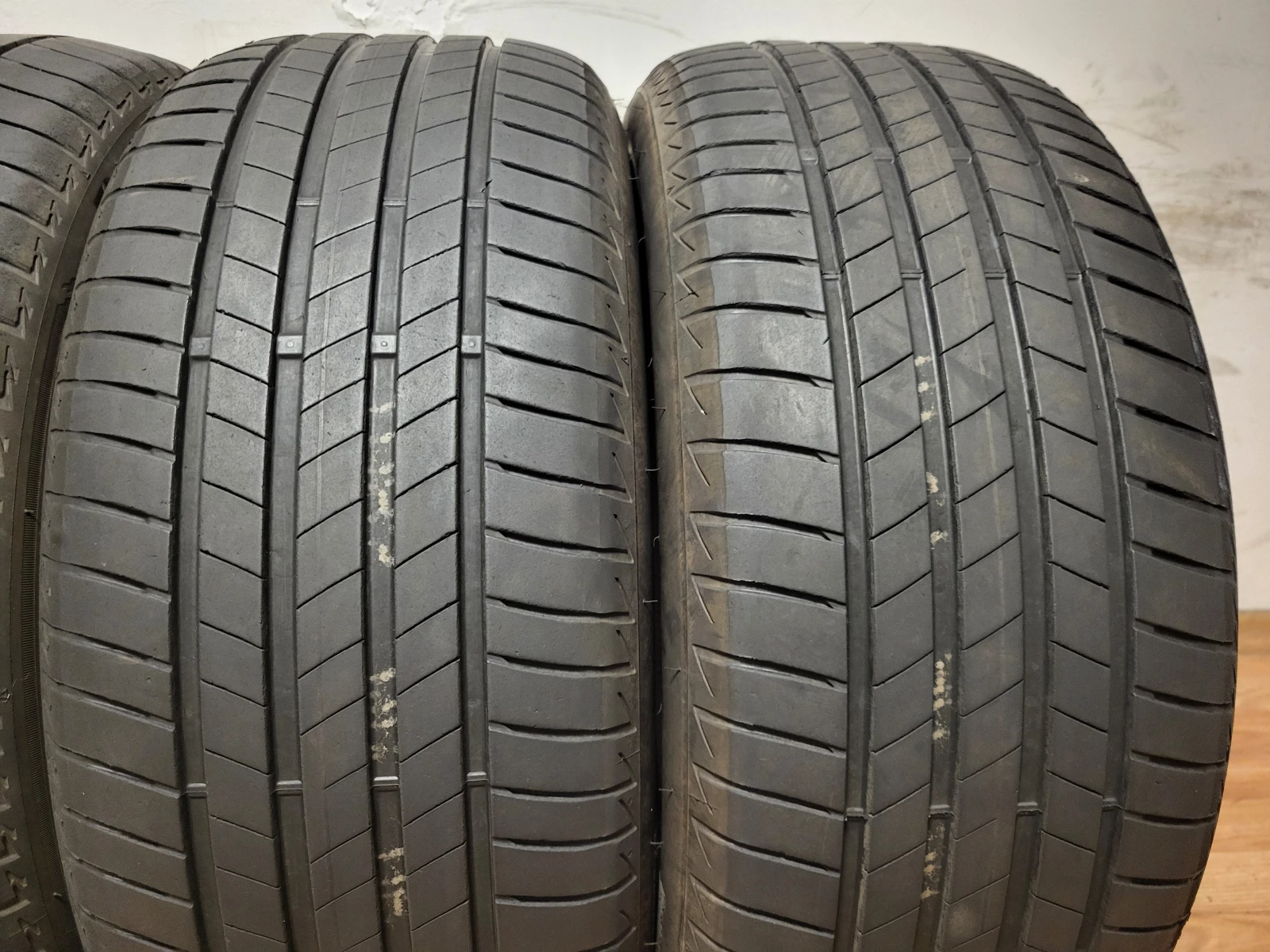 Гуми Летни 245/45R19, снимка 3 - Гуми и джанти - 54626006