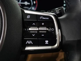 Kia Carnival 4Th Generation 7-Seater Signature, снимка 17