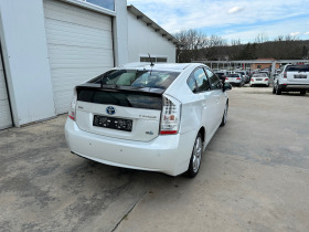 Toyota Prius 1.8i HYBRIT*Hybrid*Head Up display*Keyless Go*, снимка 15 - Автомобили и джипове - 40211691