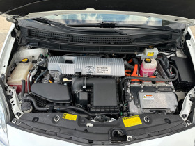 Toyota Prius 1.8i HYBRIT*Hybrid*Head Up display*Keyless Go*, снимка 17 - Автомобили и джипове - 40211691