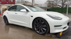 Tesla Model 3 Performance, снимка 2
