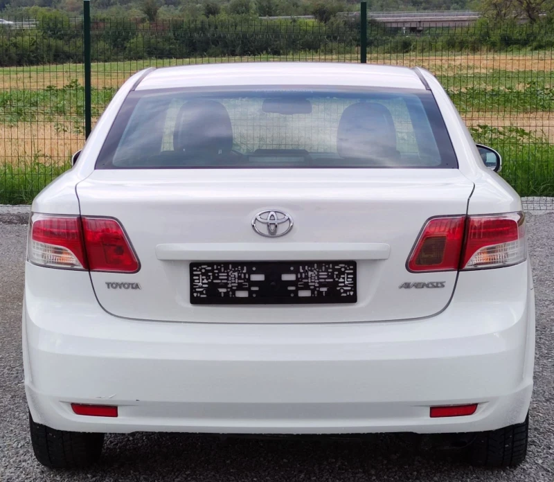 Toyota Avensis 1.8VVT-I* 147к.с* , снимка 4 - Автомобили и джипове - 47097350