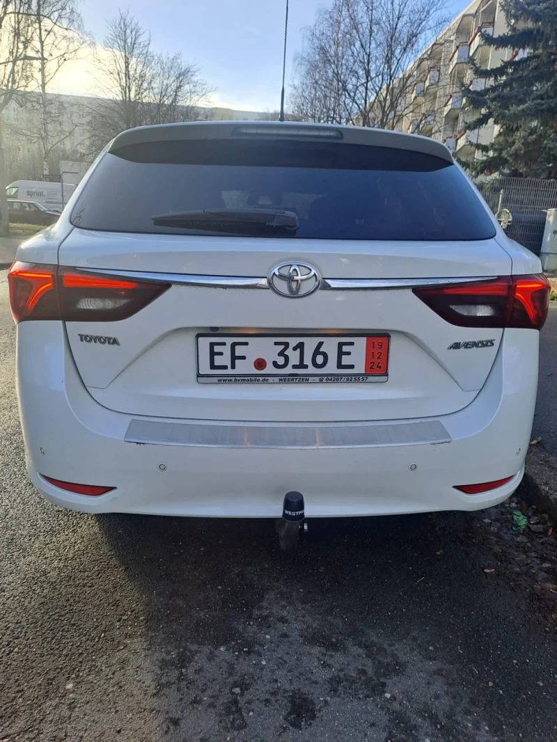 Toyota Avensis 2.0 D4D, снимка 4 - Автомобили и джипове - 48295743