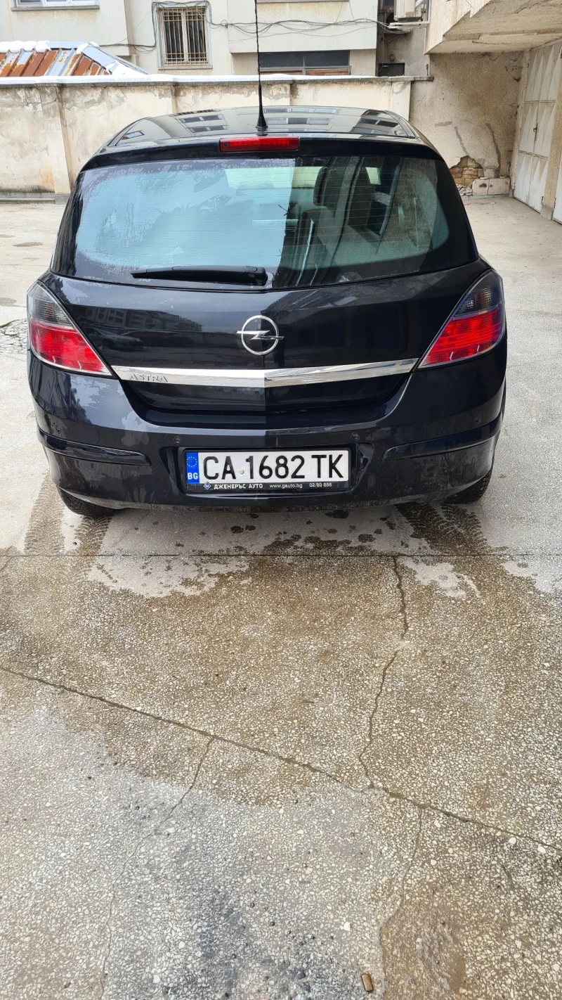 Opel Astra Classic 5DR A16XER MT5, снимка 4 - Автомобили и джипове - 48884939