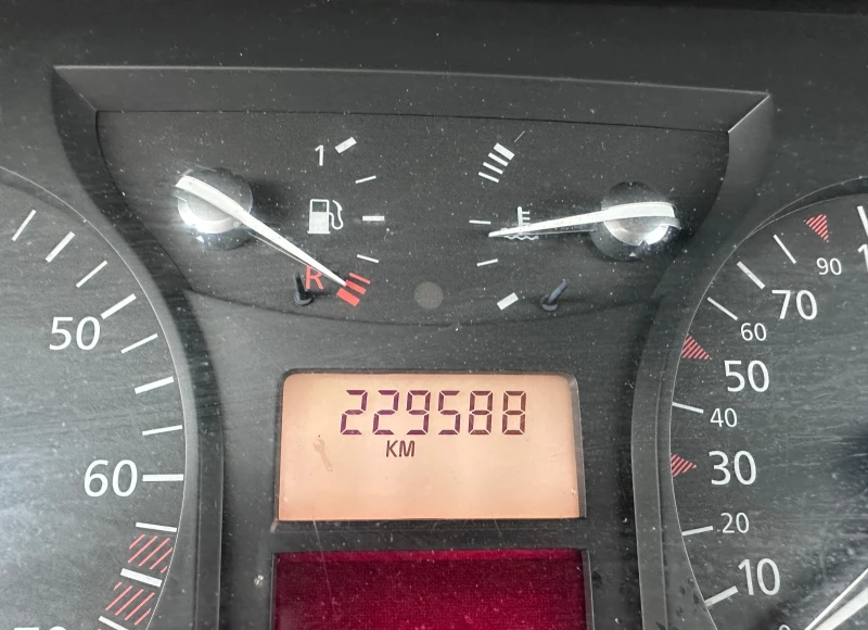 Renault Vel satis 2.0i TURBO - КЛИМАТРОНИК, снимка 15 - Автомобили и джипове - 49750873