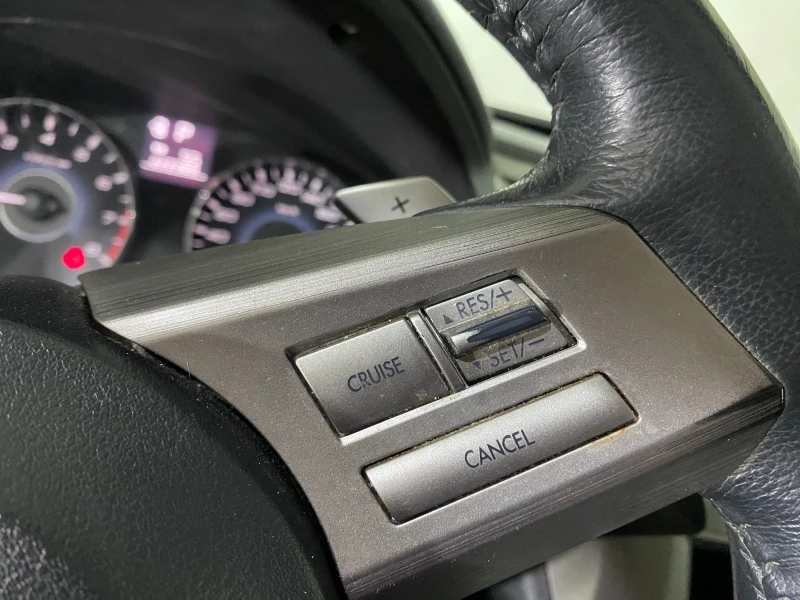 Subaru Legacy 2.0i AWD, снимка 12 - Автомобили и джипове - 50648156