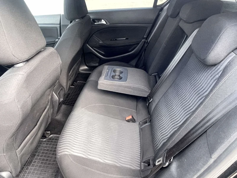 Peugeot 308 1.6 120 кс, снимка 9 - Автомобили и джипове - 52005811