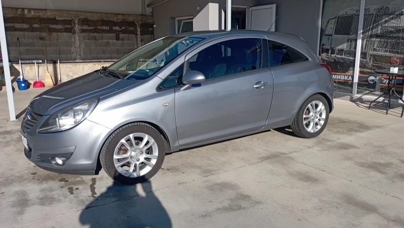Opel Corsa 1.4 I , снимка 6 - Автомобили и джипове - 52536673