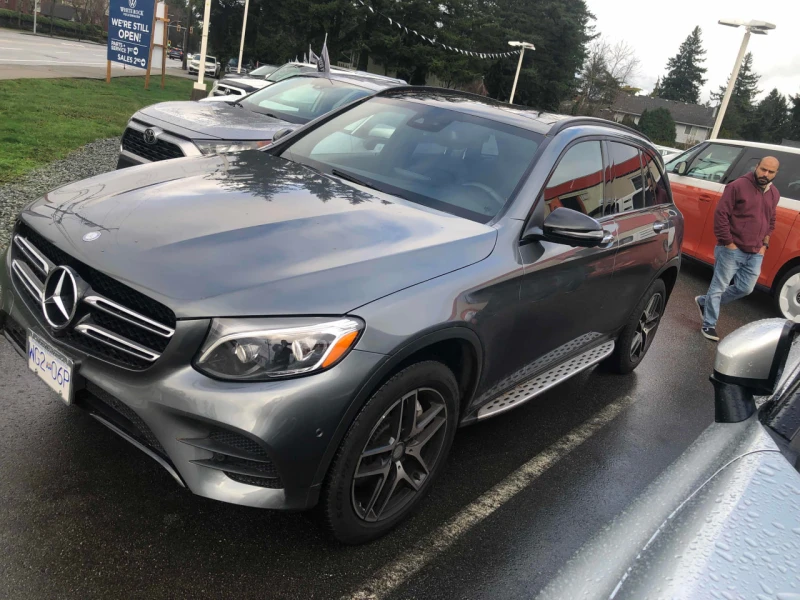 Mercedes-Benz 300 CARFAX* АВТОФИНАНСИРАНЕ* БЕЗ ПЪРВОНАЧАЛНА ВНОСКА* , снимка 2 - Автомобили и джипове - 52925968