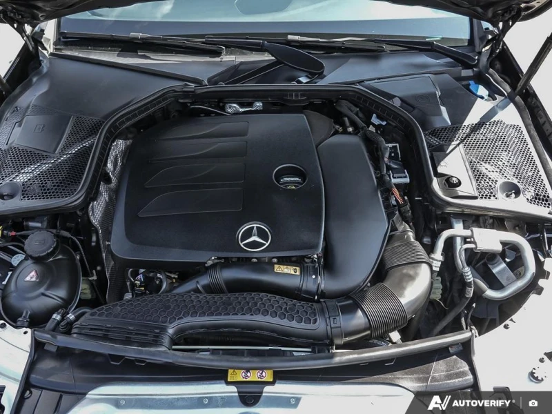 Mercedes-Benz C 300 4MATIC CARFAX АВТО КРЕДИТ , снимка 14 - Автомобили и джипове - 53249416