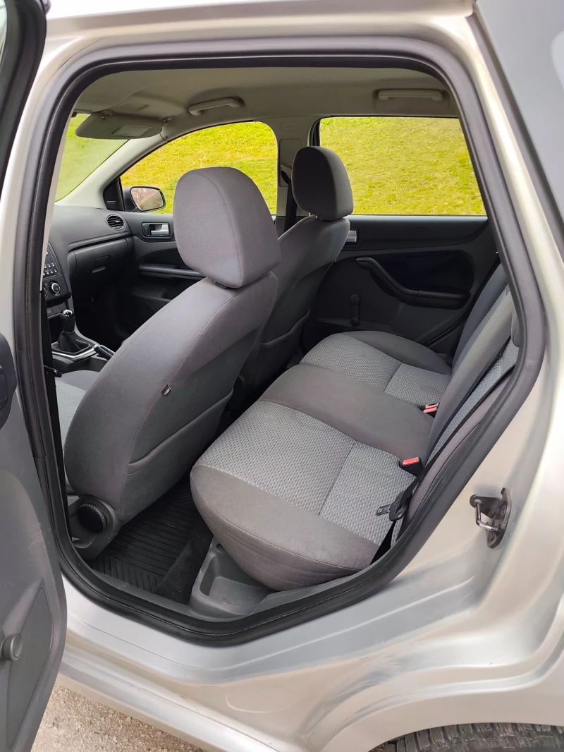 Ford Focus 1.8 TDCi, снимка 8 - Автомобили и джипове - 53338446