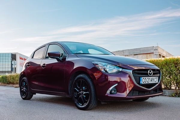 Mazda 2 1.5i SKYACTIVE 90к.с., снимка 2 - Автомобили и джипове - 46687555