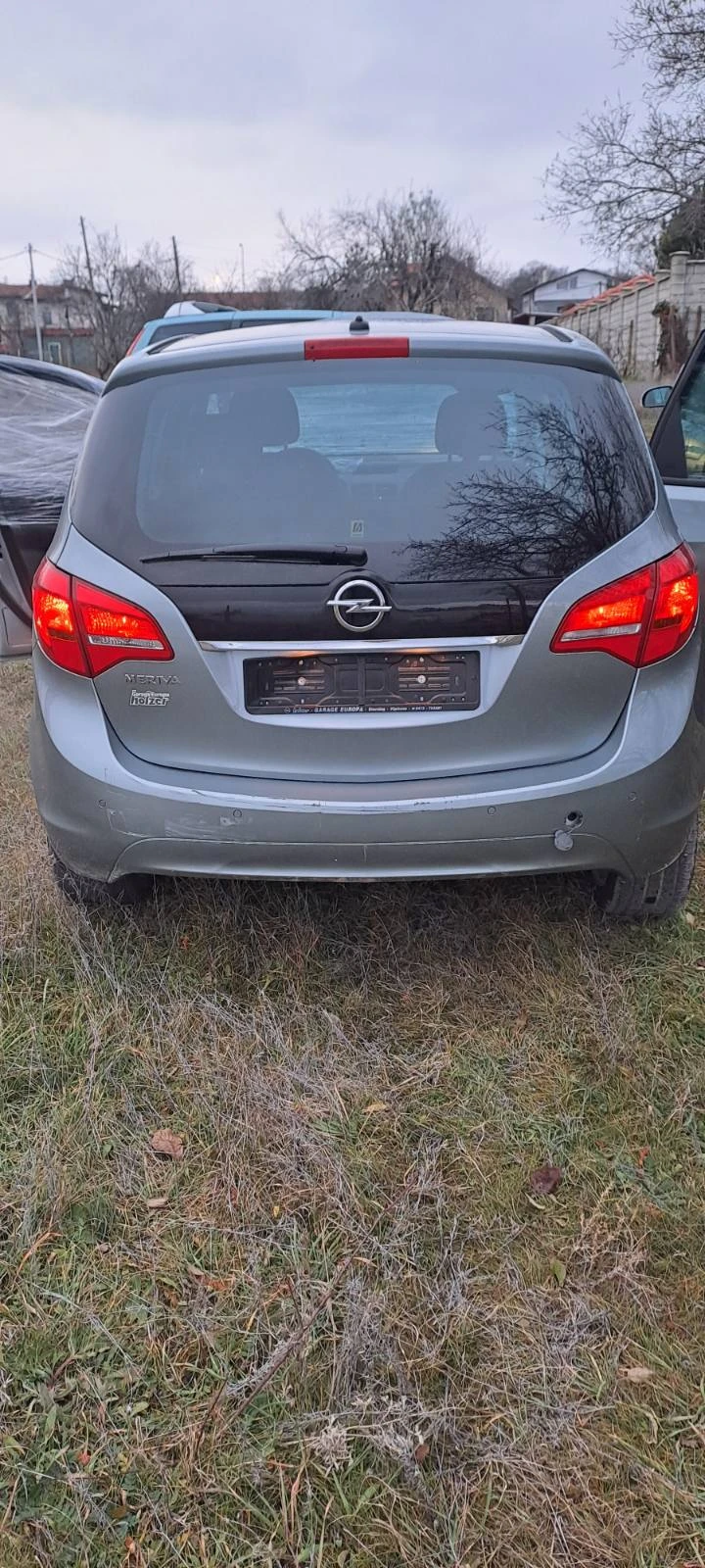 Opel Meriva 1.4i 85000km, снимка 4 - Автомобили и джипове - 48258466