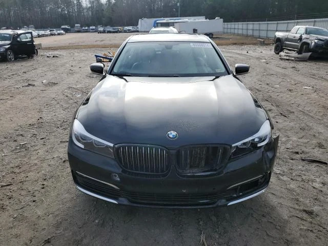 BMW 740 2.0L 4 All wheel drive, снимка 8 - Автомобили и джипове - 48784167