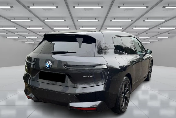 BMW iX xDrive50 = Sport Package = Гаранция, снимка 3 - Автомобили и джипове - 53354159