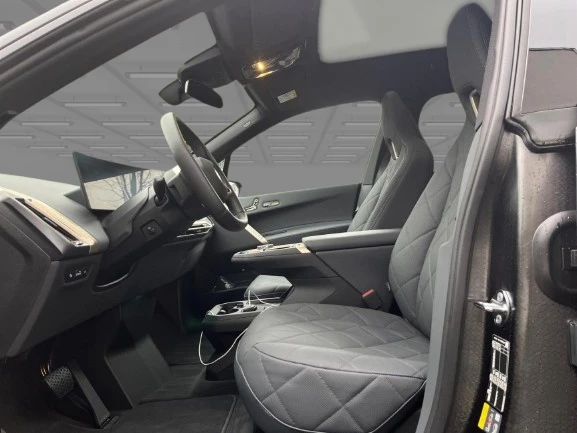BMW iX xDrive50 = Sport Package = Гаранция, снимка 6 - Автомобили и джипове - 53354159