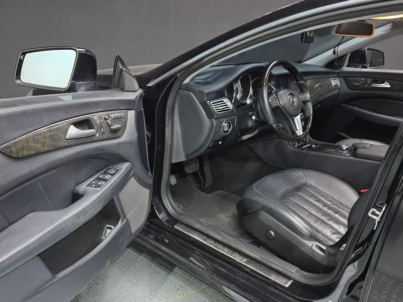Mercedes-Benz CLS 350 Blue Efficiency, снимка 9 - Автомобили и джипове - 55037987
