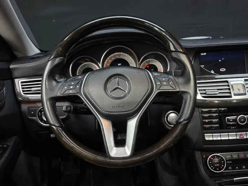 Mercedes-Benz CLS 350 Blue Efficiency, снимка 13 - Автомобили и джипове - 55037987