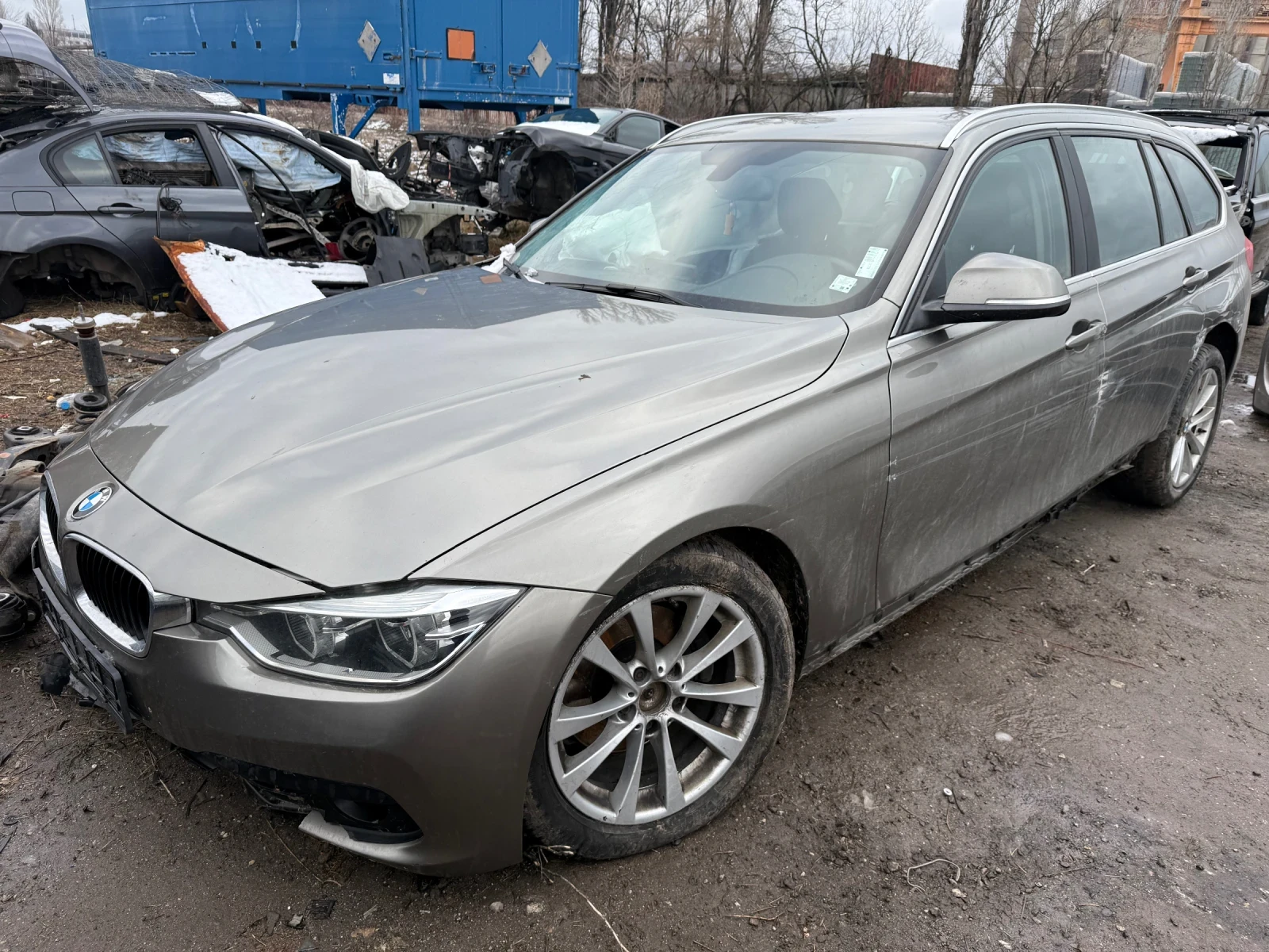 BMW 320 xDrive , снимка 1