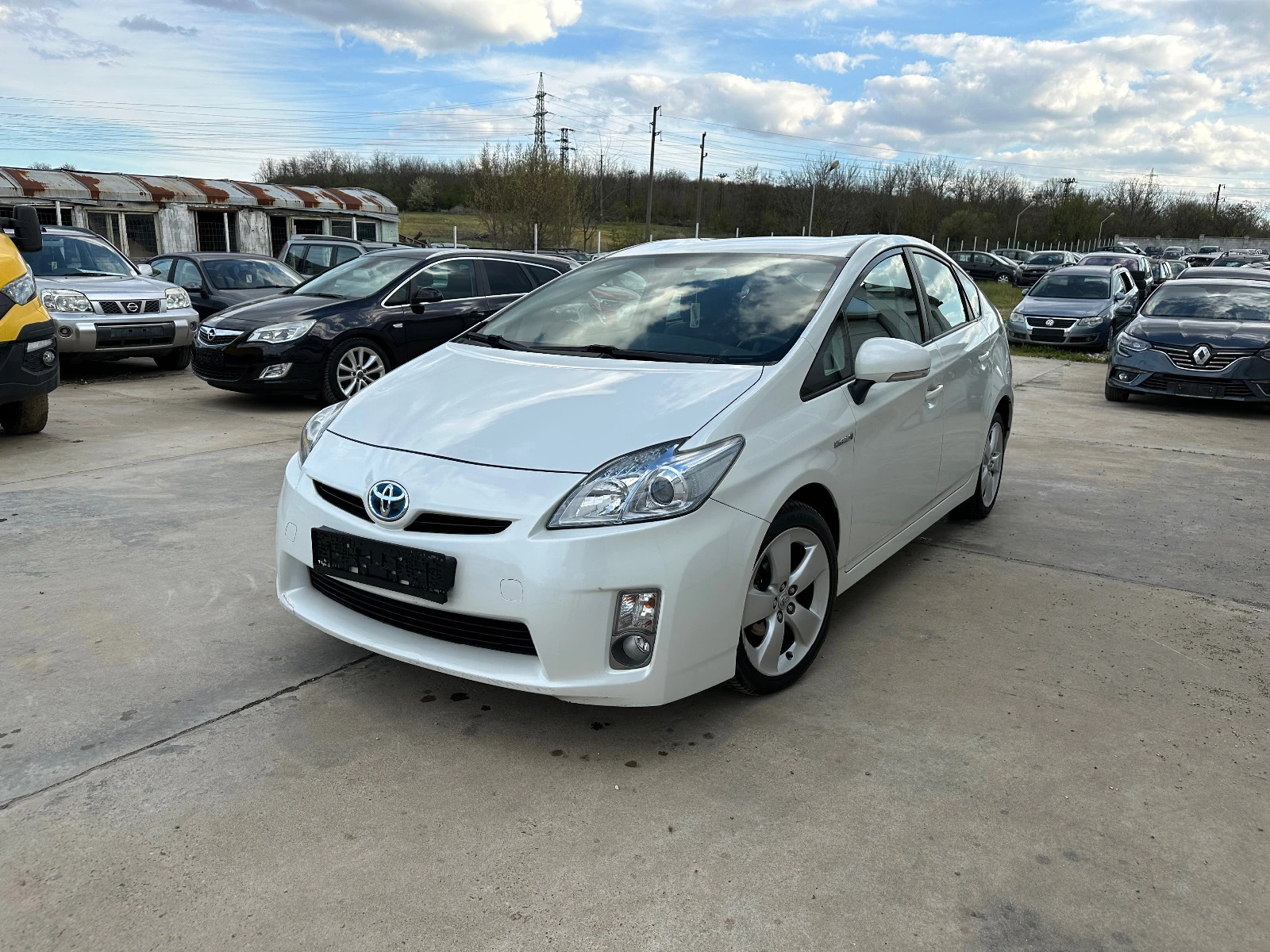 Toyota Prius 1.8i HYBRIT* Hybrid* Head Up display* Keyless Go*  - изображение 2