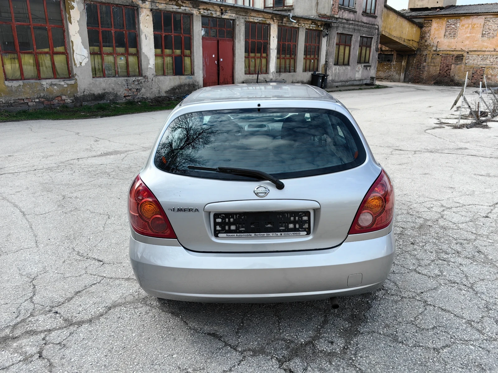 Nissan Almera 1.5 бензин 98 кс, ЕВРО 4, Facelift, 5 врати, Отлич - изображение 5