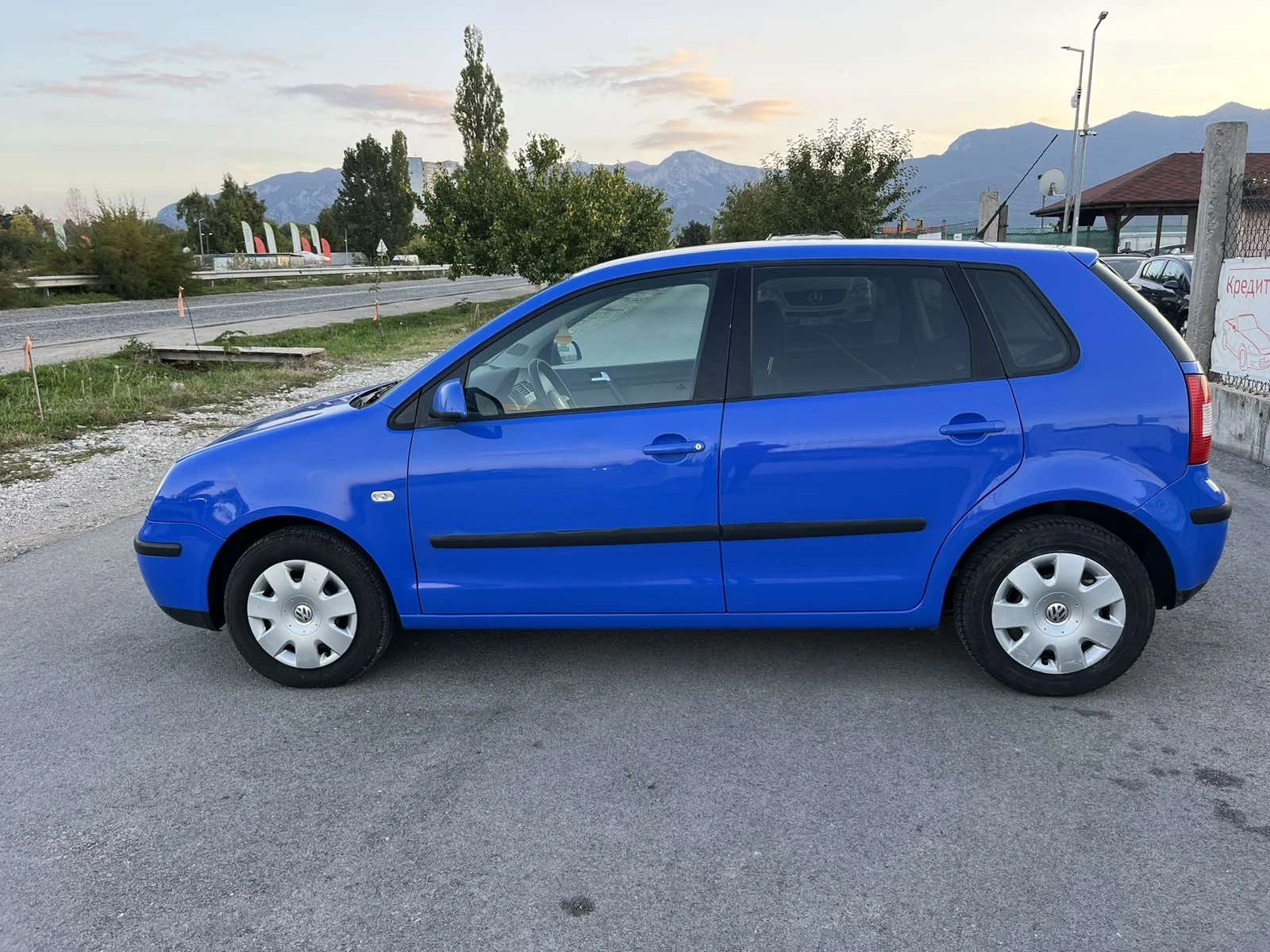 VW Polo 1.9SDI 68кс КЛИМАТИК - изображение 6