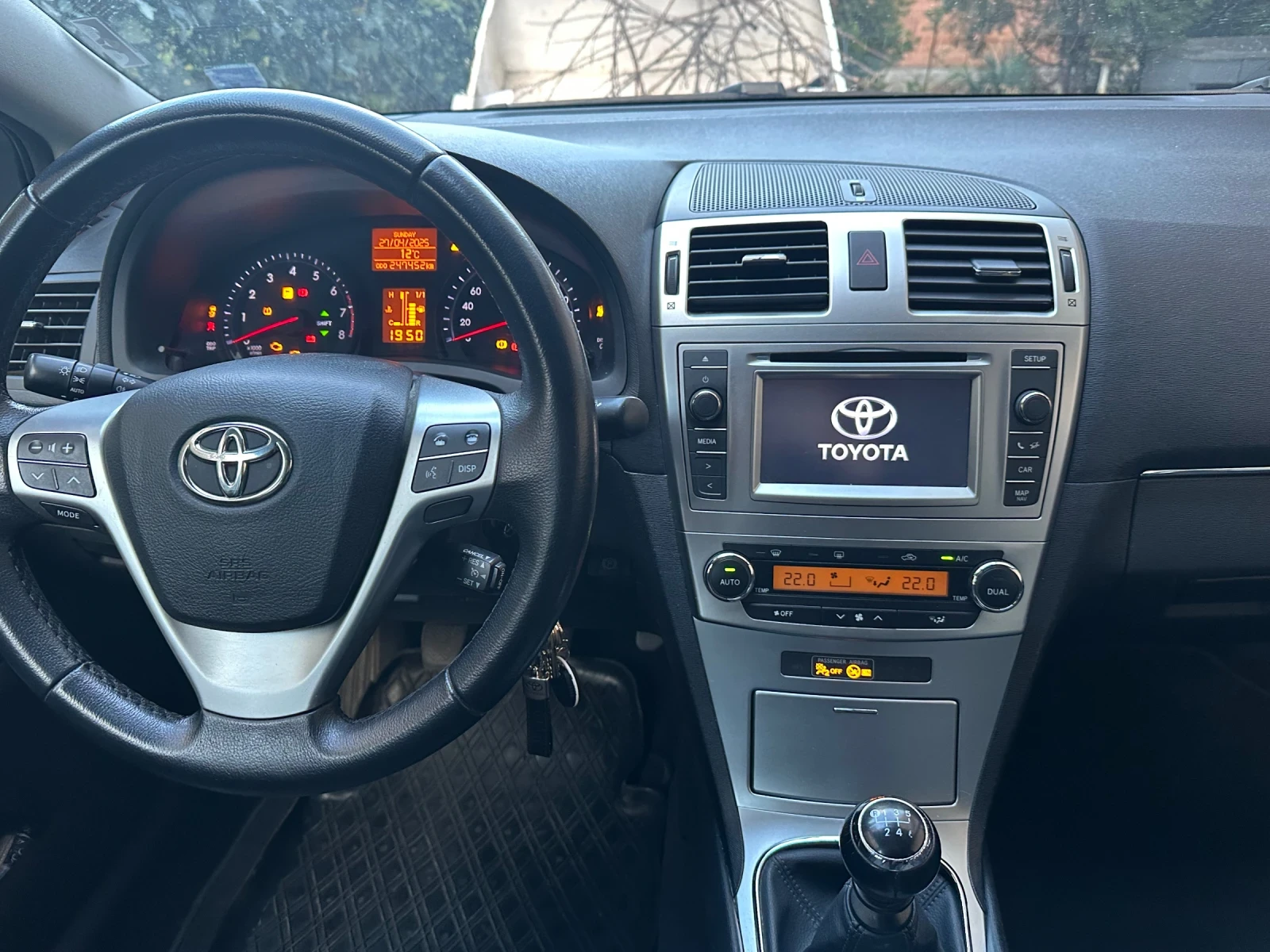 Toyota Avensis  - изображение 7
