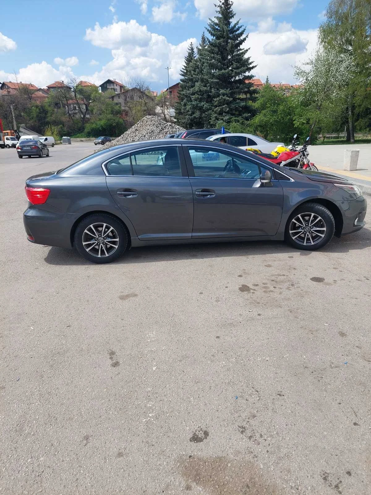 Toyota Avensis  - изображение 2