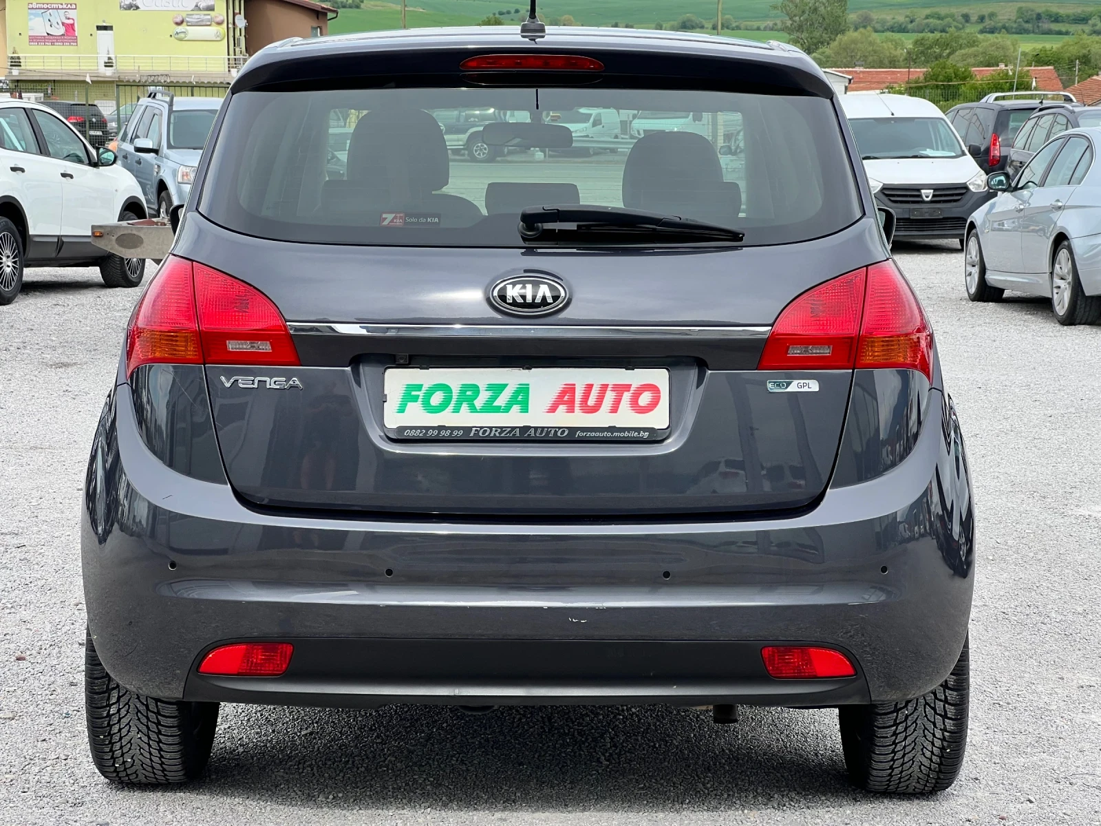 Kia Venga 1.4i-ГАЗ-NAVI-КАМЕРА-EURO 6B - изображение 5