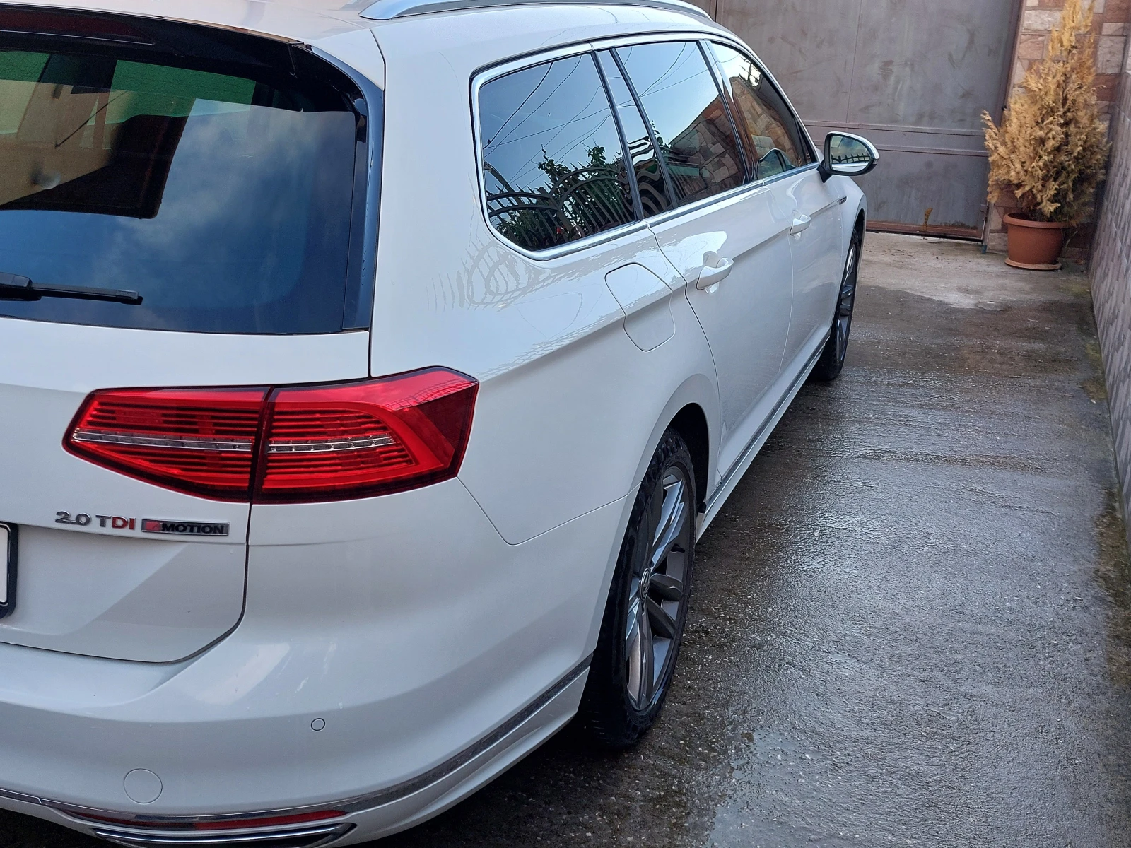 VW Passat R LINE 4x4 - изображение 4