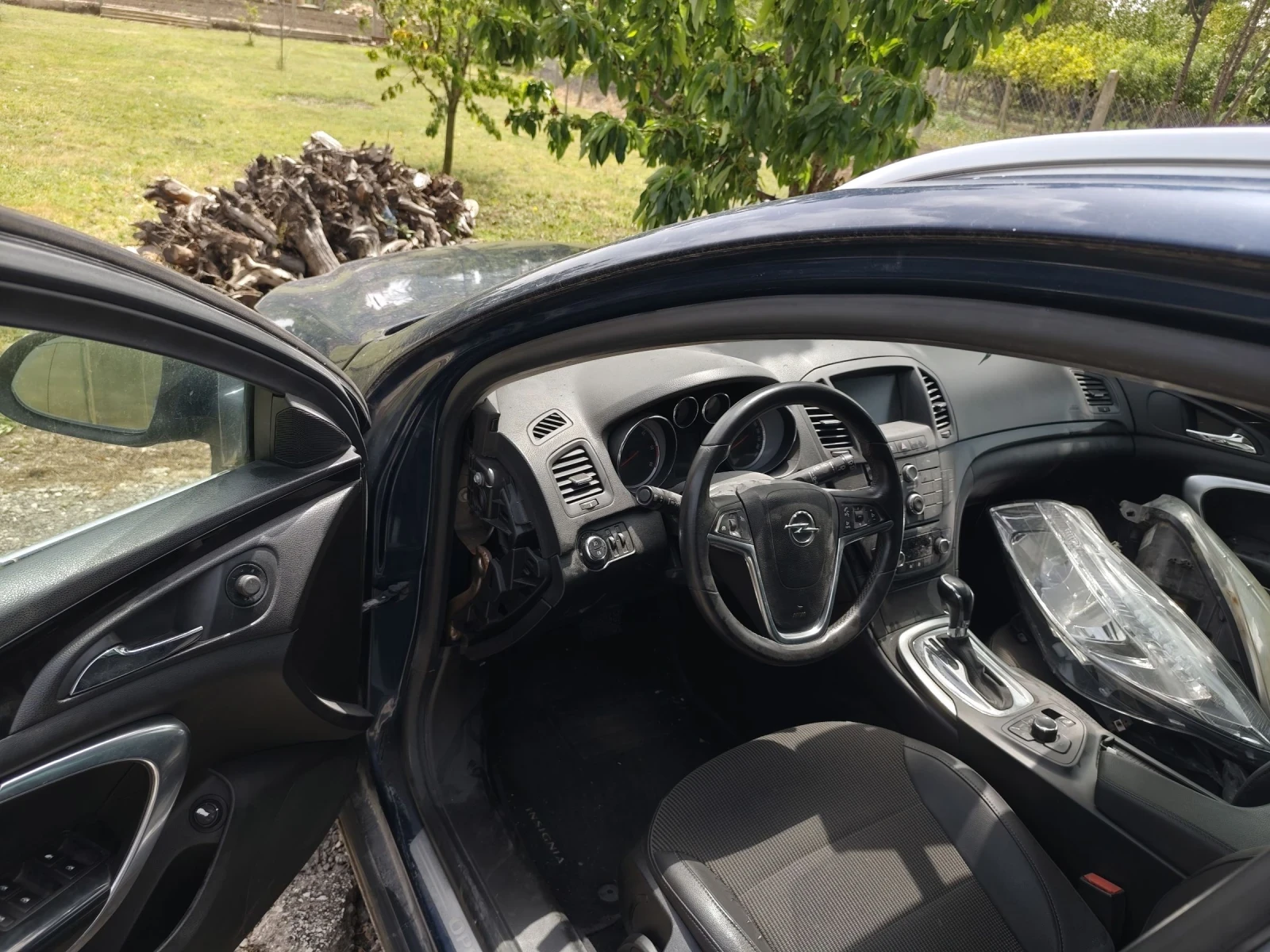 Opel Insignia 2.0CDTI Нави, Кожа, Ел. Багажник. Отличен двигател - изображение 7