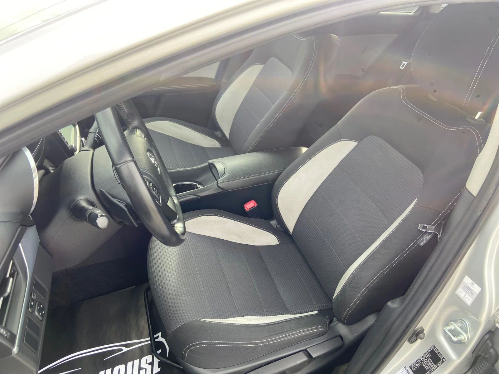Toyota Avensis 1.8 vvti DISTRONIK LANE ASISTENT KAMERA - изображение 8