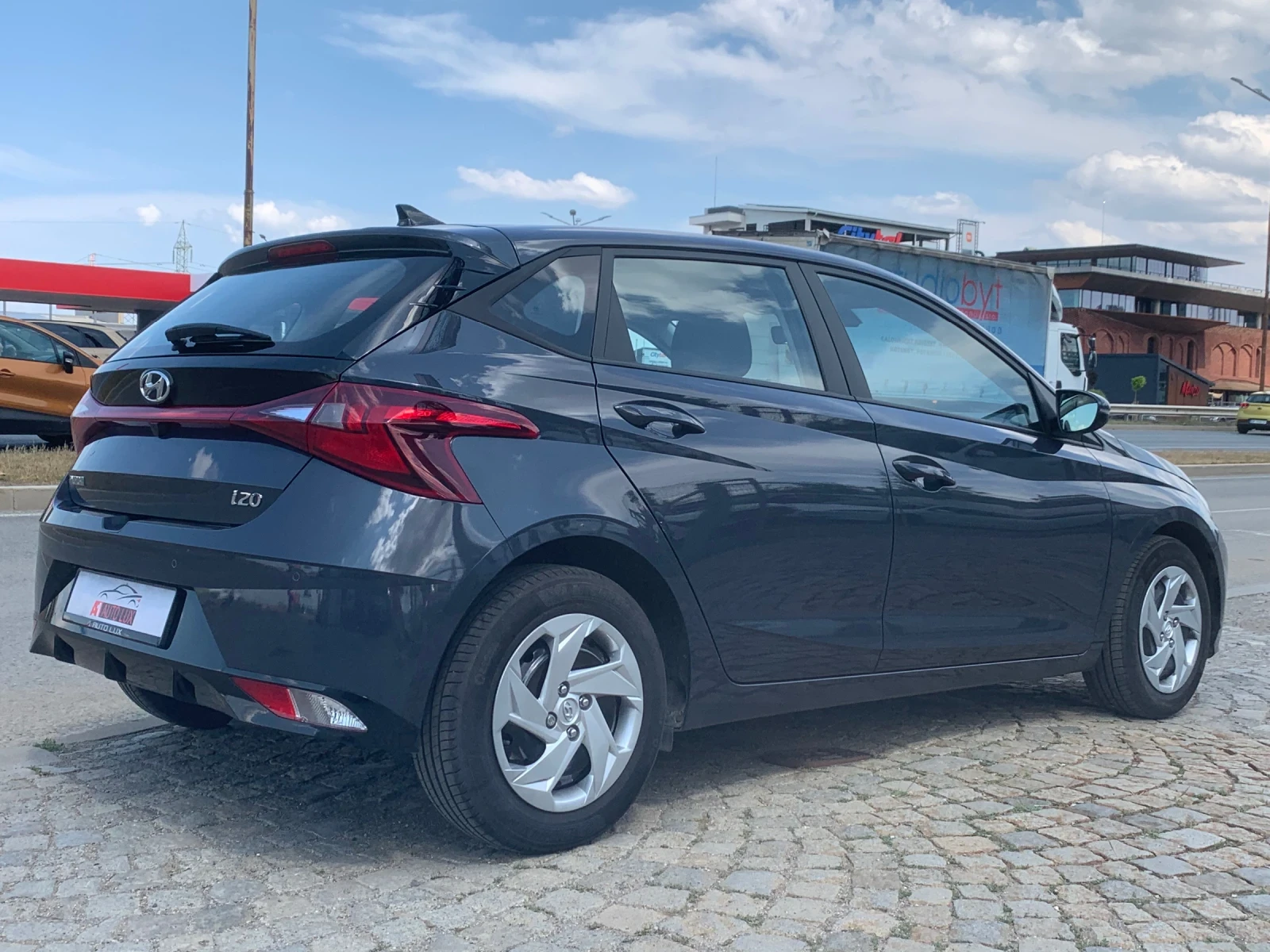 Hyundai I20 75k.c. - изображение 4