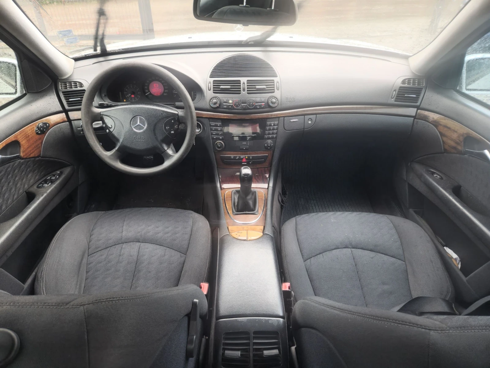 Mercedes-Benz E 220  - изображение 10