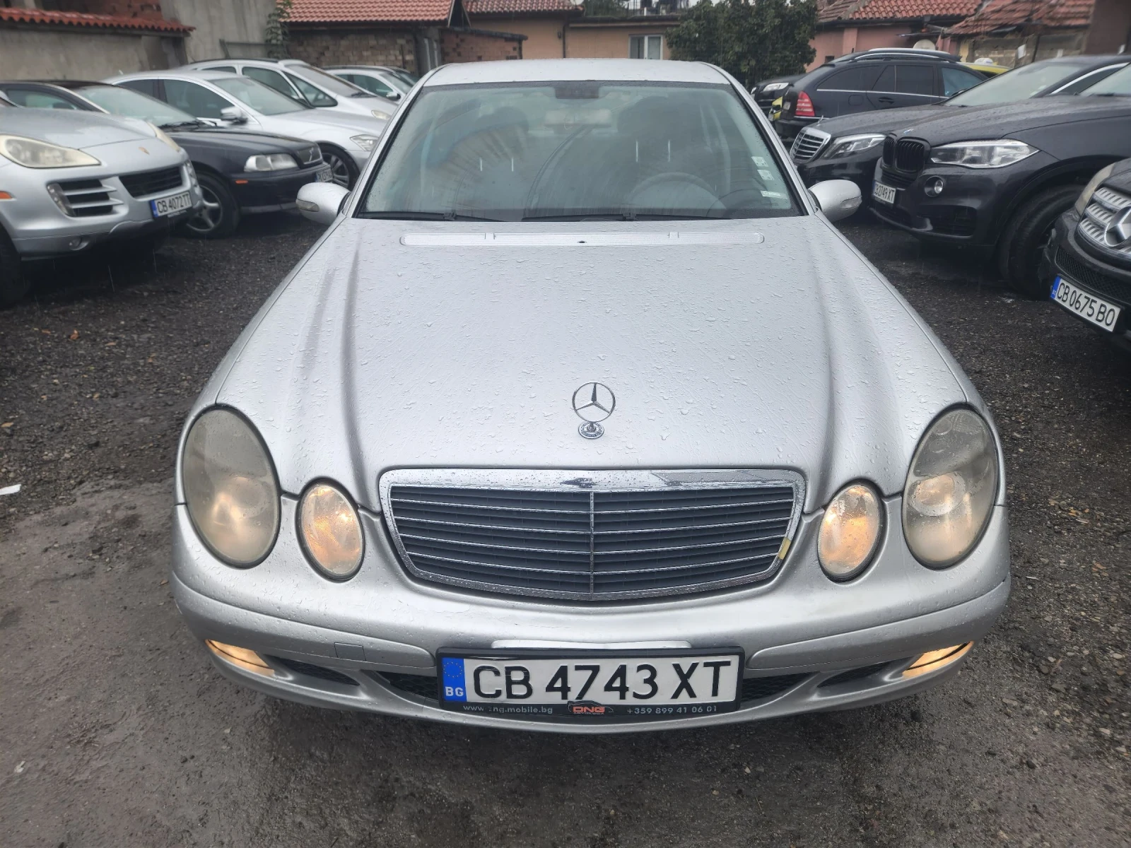 Mercedes-Benz E 220  - изображение 2